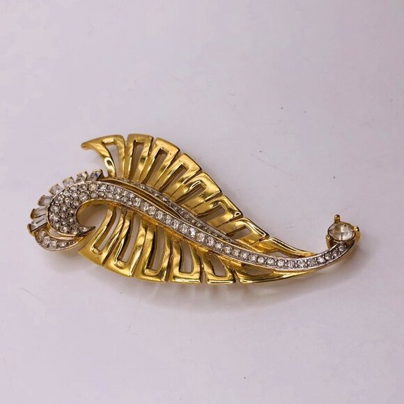 Vintage Nina Ricci Brooch Rhinestones Gold Tone Leaf 3" Classic Collectible - Picture 3 of 8